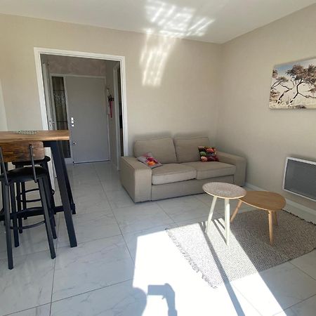 Appartement Cosy A Sanary Plage De Portissol-Climatise-Parking Prive Exterior foto